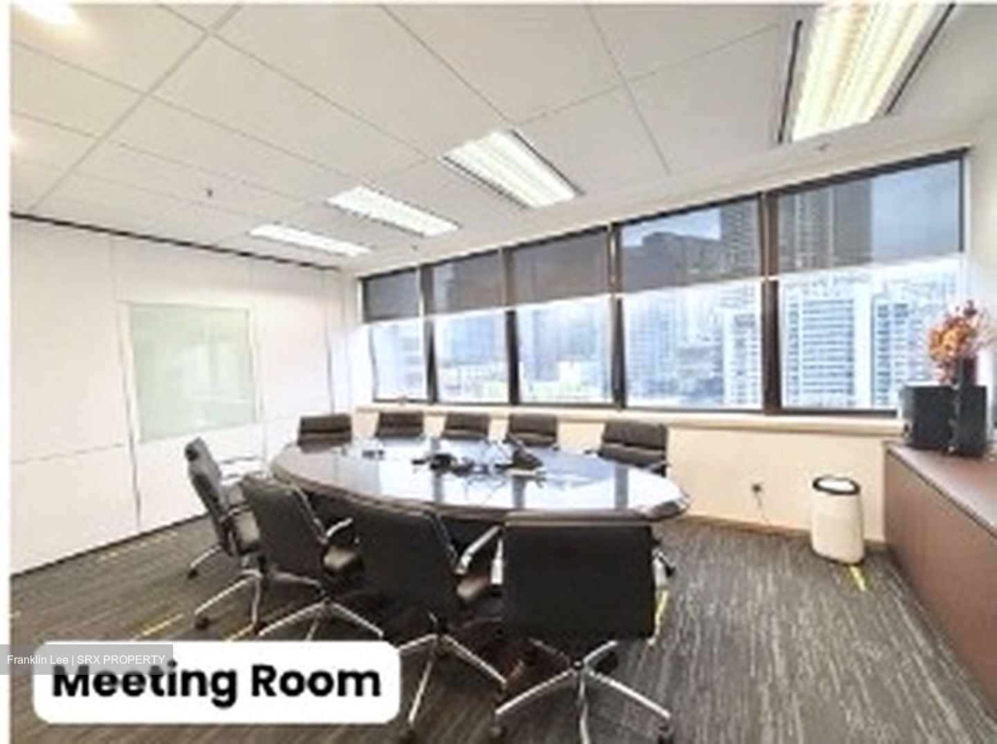United Square (D11), Office #628823091